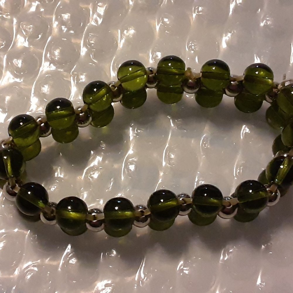 Dark Green Beaded stretch Bracelet